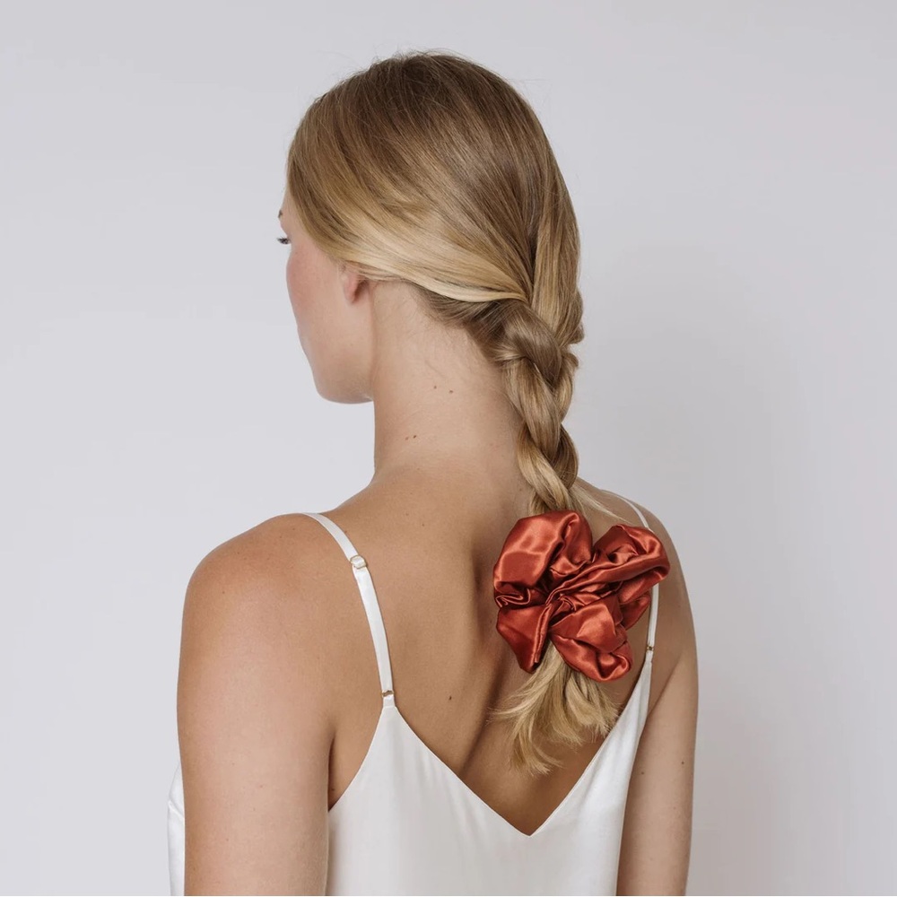 Clenmentine Sleepwear Organic Silk Scrunchie (Dusk)